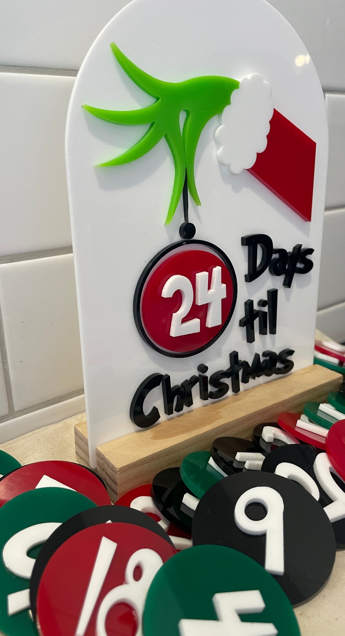 The Grinch Countdown Calendar – Ready Made Acrylic