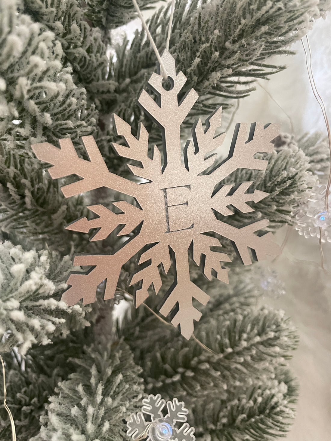 Personalised Mirror & Metallic Snowflake Decoration – Silver