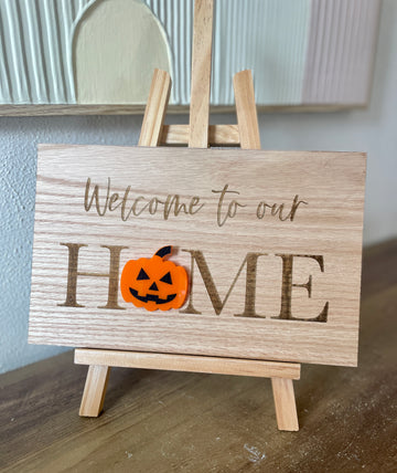 “Welcome to our home” Interchangeable celebration board