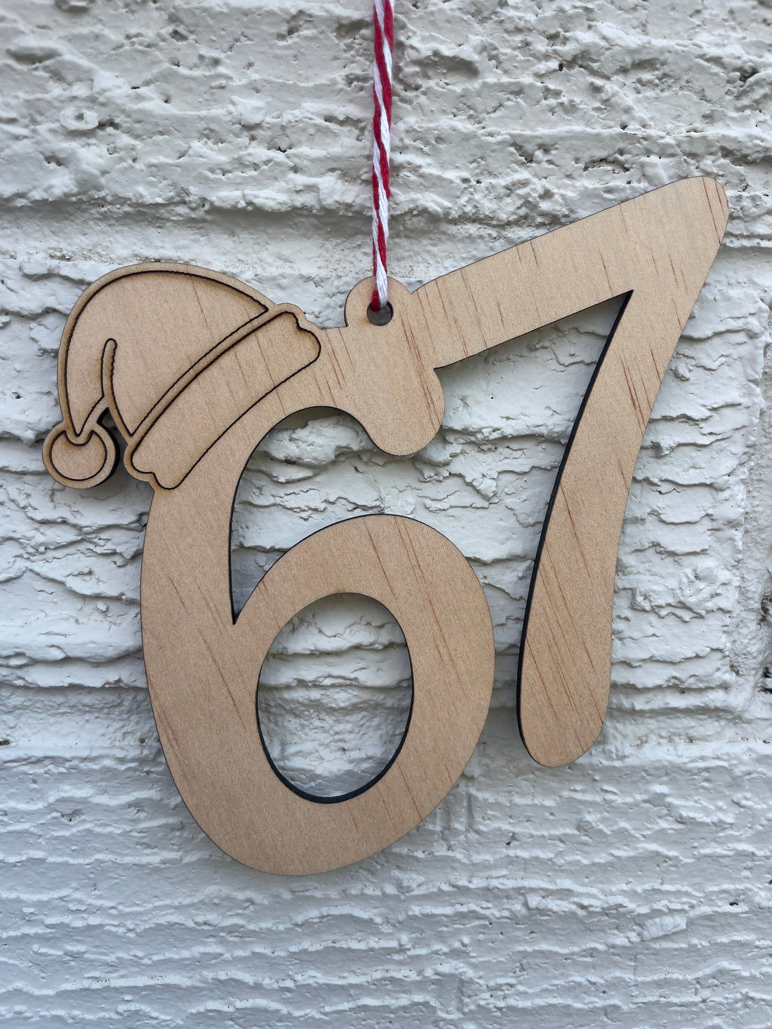 6 7 Christmas Decorations