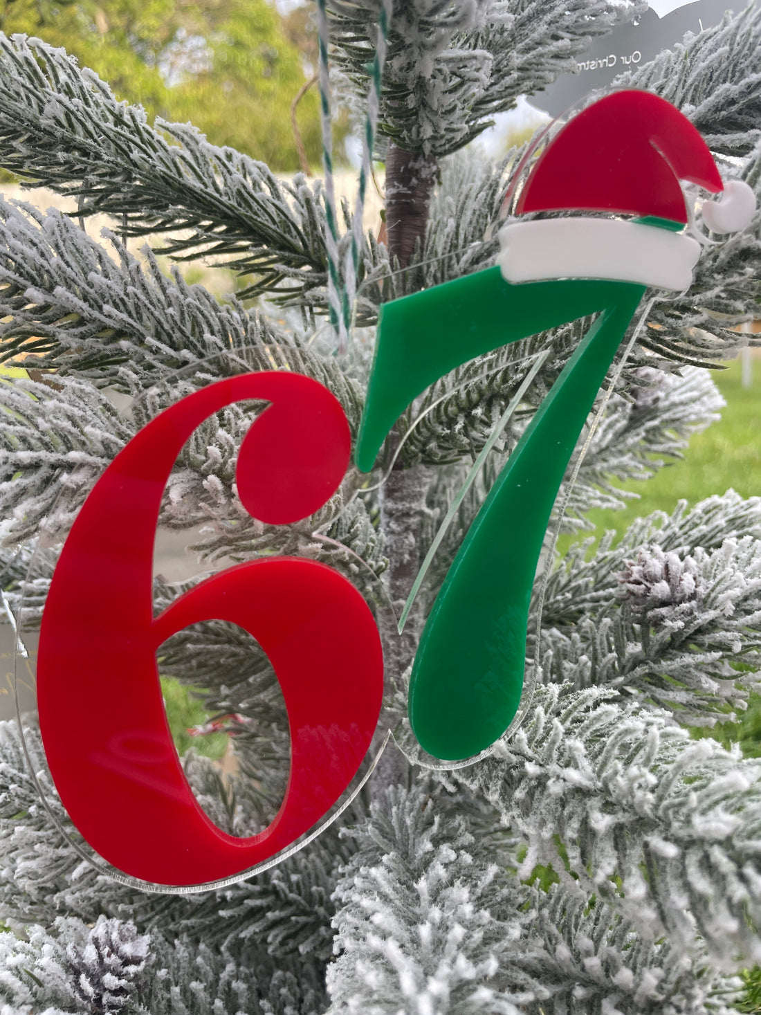 6 7 Christmas Decorations