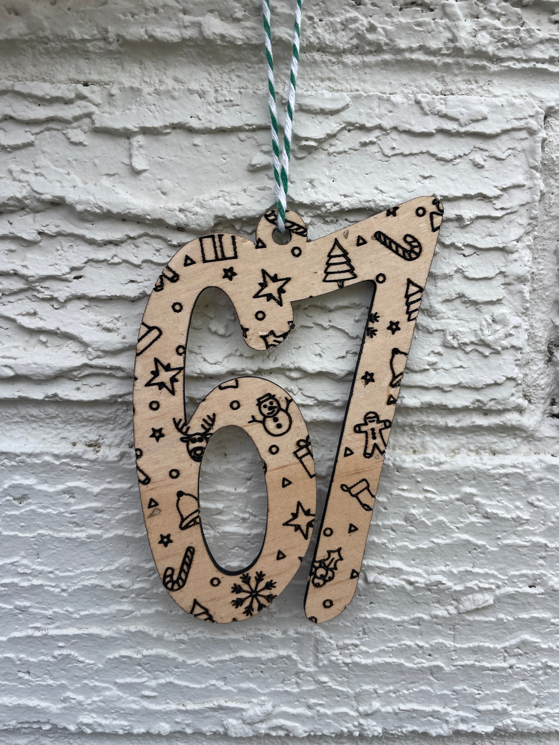 6 7 Christmas Decorations