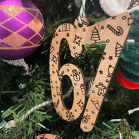 6 7 Christmas Decorations